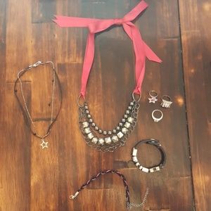 ***SOLD*** Fashion Jewelry Lot 1.